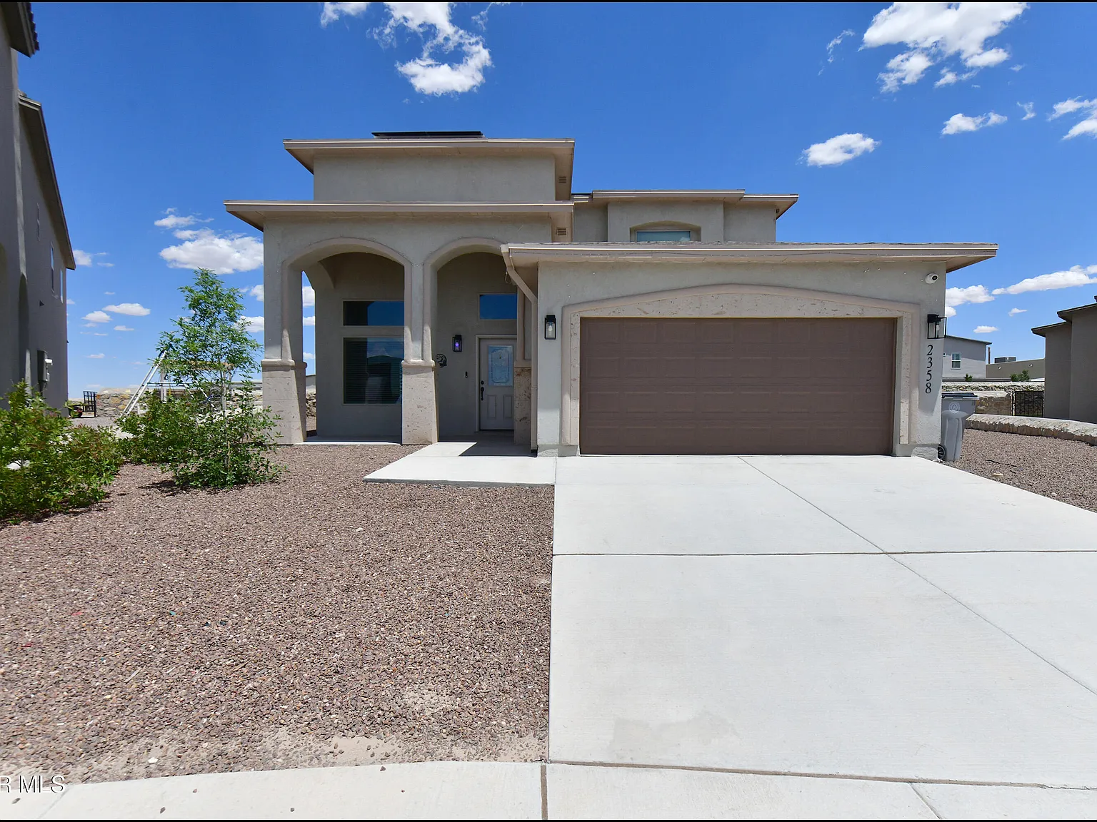 4 bed, 3.5 bath, 2106 sqft, $3,200 — Photo 2