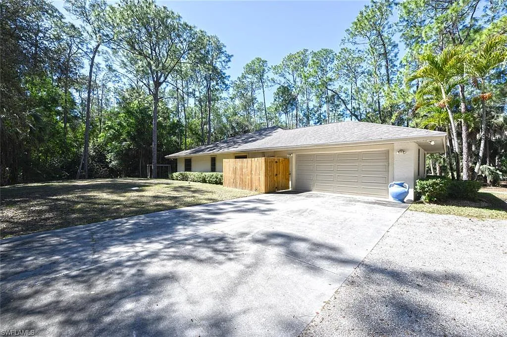 Building Photo - 5356 Sycamore Dr