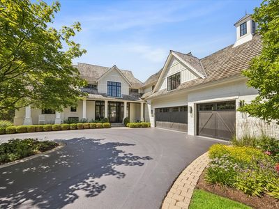 15W047 60th St, Burr Ridge, IL, 60527