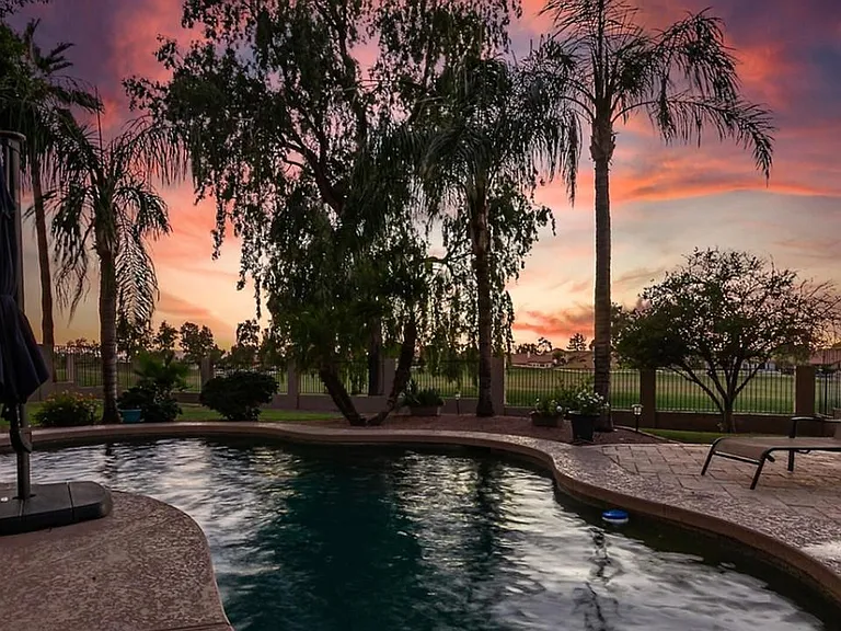 3530 S Meadows Dr — Photo 33
