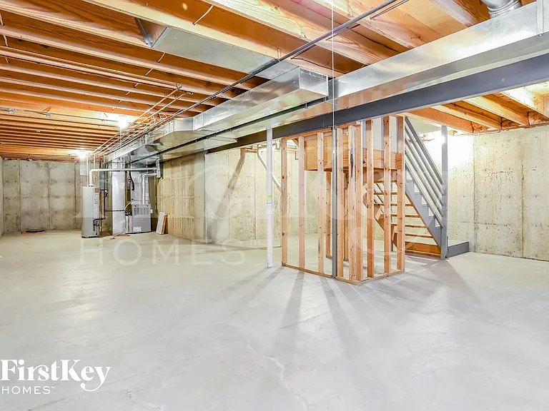 3322 Hampton Xing — Photo 14
