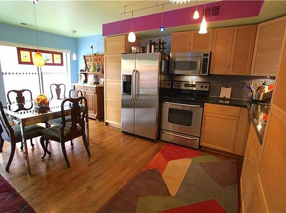 3rd image of 443 W 10th St