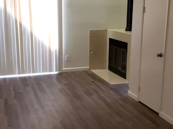 Escalon Villas, 118 E Escalon Ave APT 122, Fresno, CA 93710