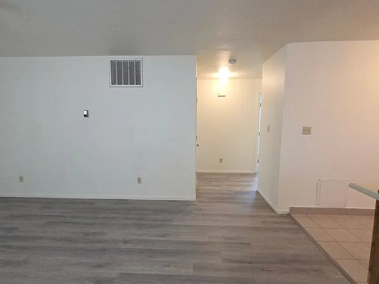 1826 E St — Photo 5