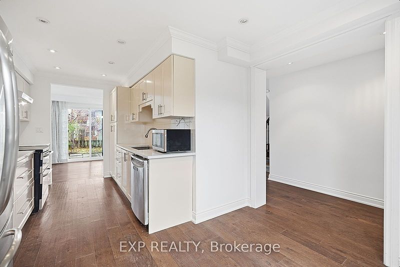 Toronto House for rent - 4 Bedrooms — photo 15