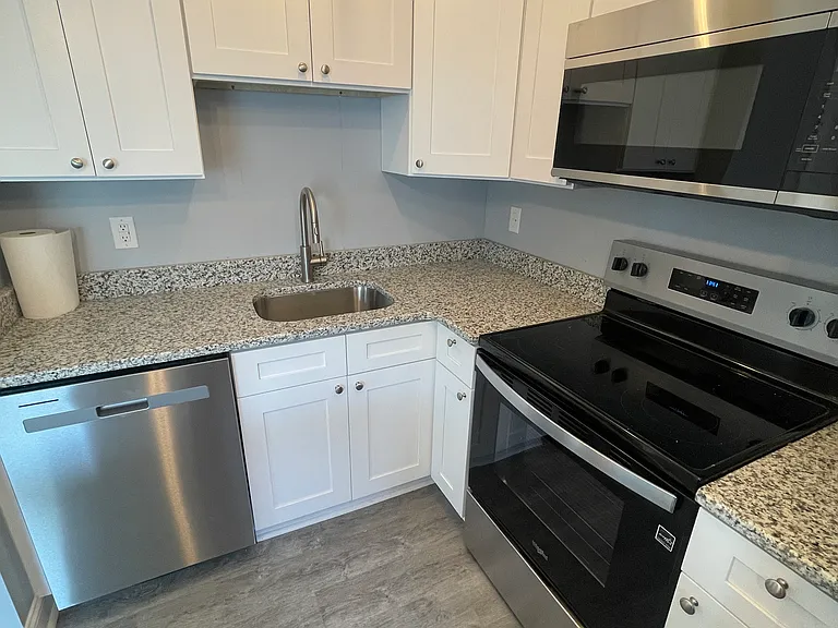 1367 Dennison Ave #1367 — Photo 3