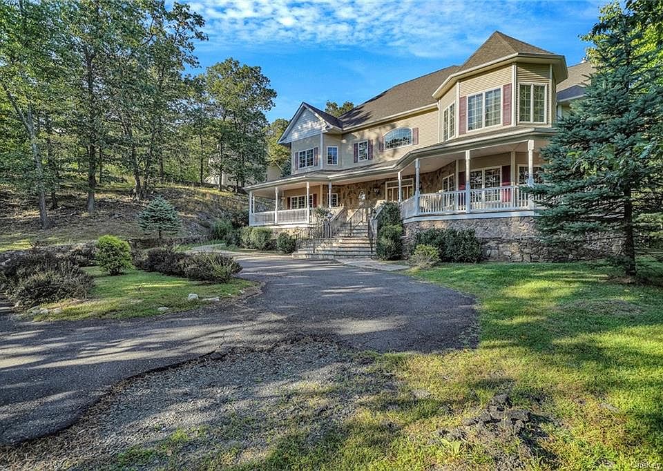 ソワーニュSOlNE 26 Soluri Ln, Tomkins Cove, NY 10986 | Zillow