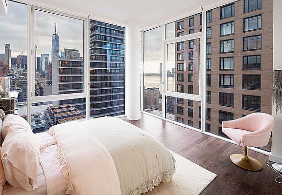 4th image of 102 Charlton St APT 3A