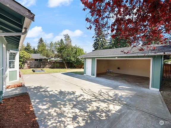 2nd image of 5114 N 11th Street