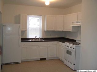 305 Church St APT 5, Lakehurst, NJ 08733
