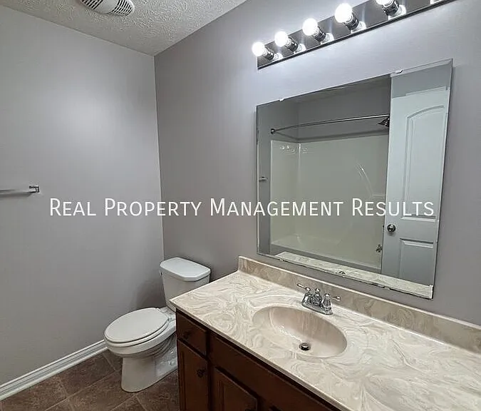 4789 Imperial Dr — Photo 13
