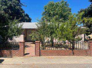1500 Talmage Ct, Ukiah, CA 95482