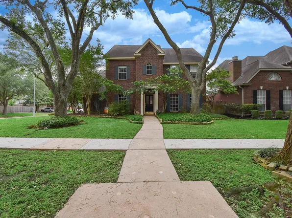 1003 Clarenda Falls Dr, Sugar Land, TX 77479