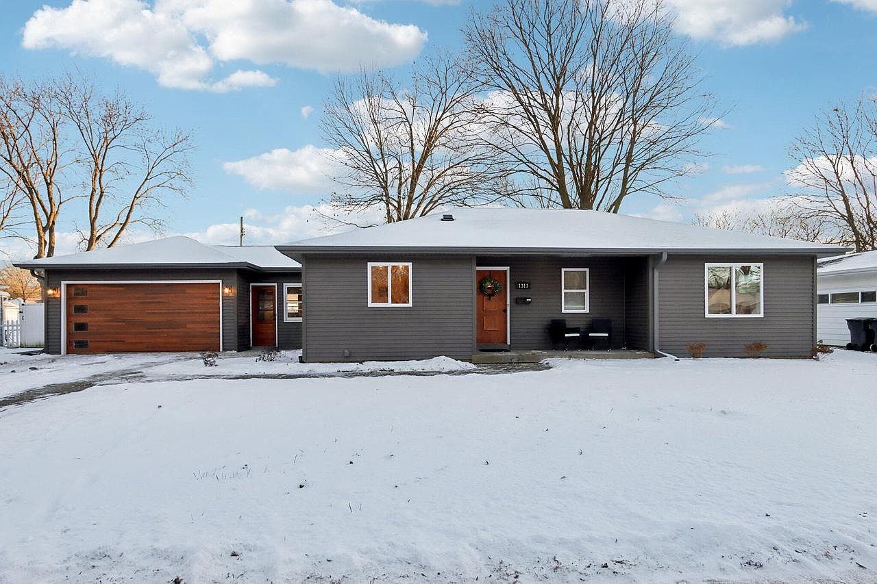 1313 Bluebird TERRACE, Waukesha, WI 53188 | Zillow
