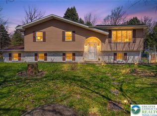 2259 Hillside Rd, Slatington, PA
