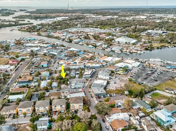 Athens St #23, Tarpon Springs, FL 34689