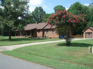 8206 Blackjack Oak Ct, Harrisburg, NC 28075