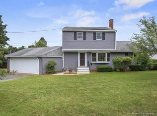 7 Appletree Rd, Danvers, MA 01923