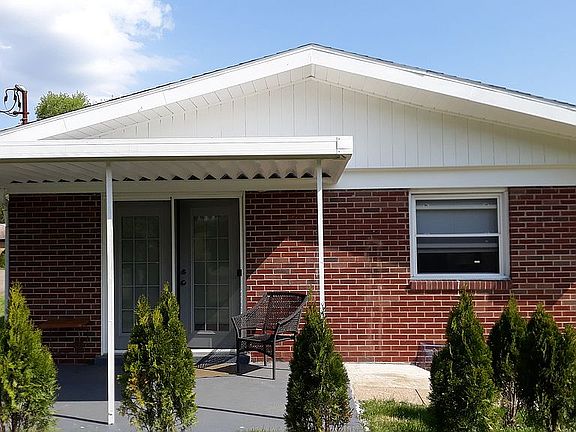 4th image of 645 Tulip Ln