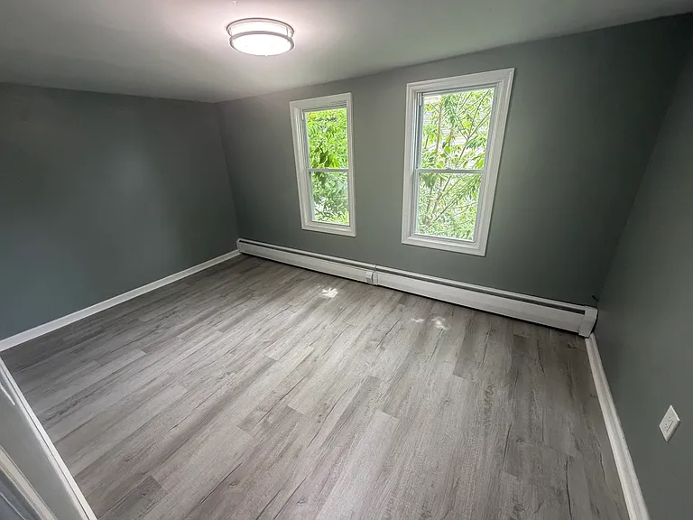 36 Pulaski St — Photo 8