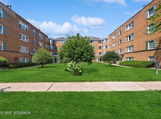 526 Michigan Ave APT 2N, Evanston, IL