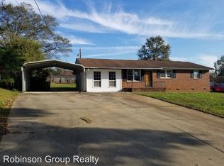 205 Lawnview Ct, Greenville, SC 29617