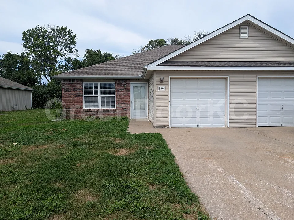900 Fall Meadow Ln