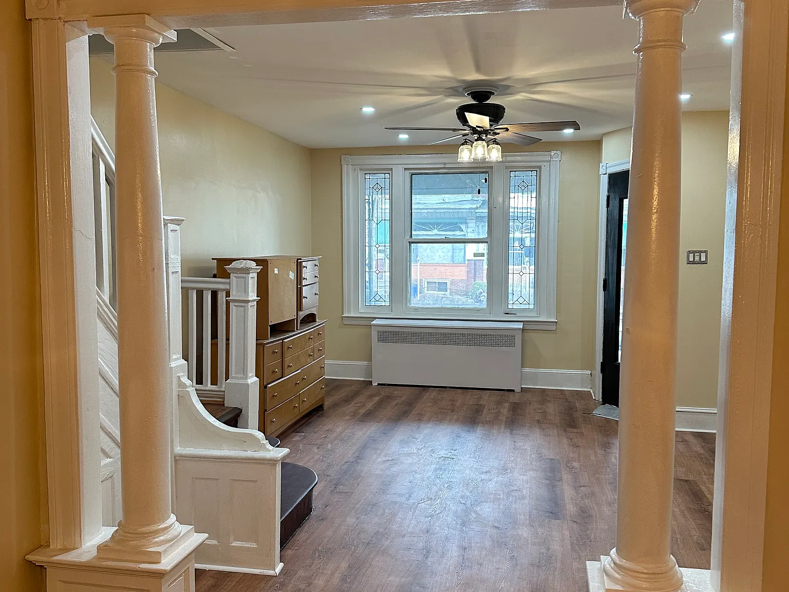 4 bed, 1.5 bath, 1430 sqft, $1,650 — Photo 2
