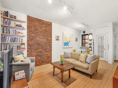 786 9th Ave APT 3R, New York, NY, 10019