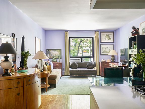 2nd image of 250 W 88th St APT 206