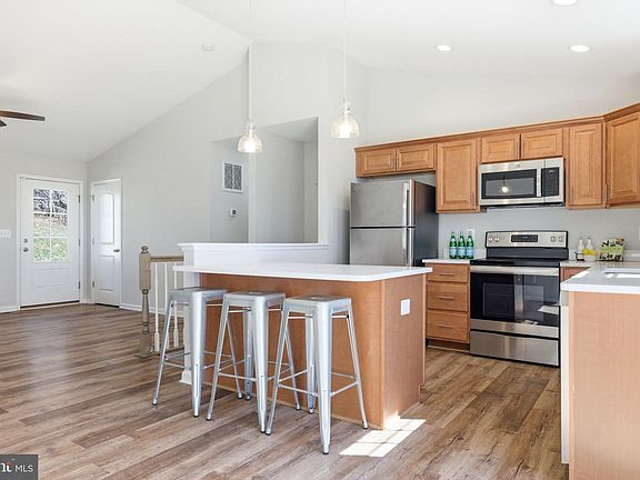 4th image of 210 Gayles Ln