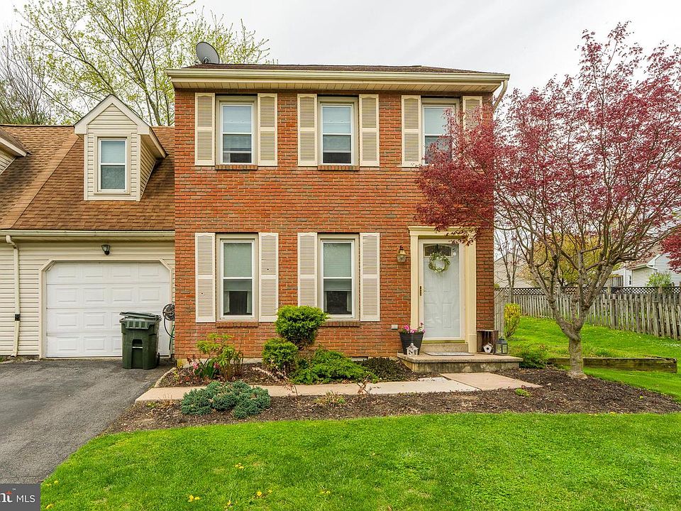 1st image of 6 Windwood Pl
