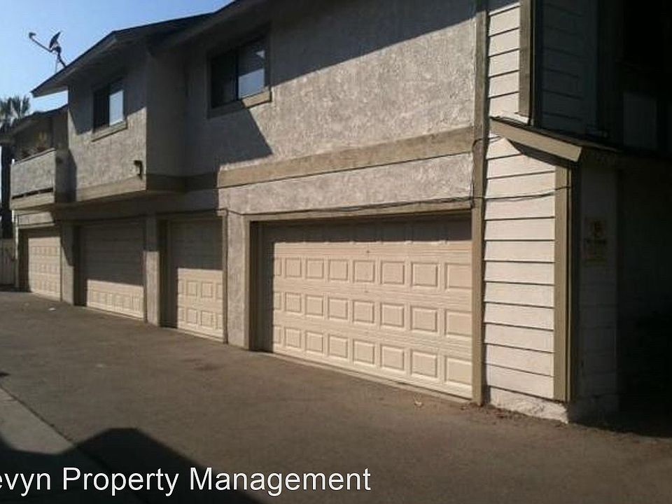 2nd image of 11398 Magnolia Ave APT D