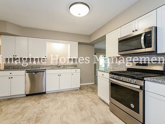 5th image of 6618 Forest Glen Ave