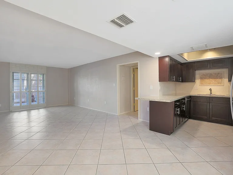 7402 E Carefree Dr #210 — Photo 7