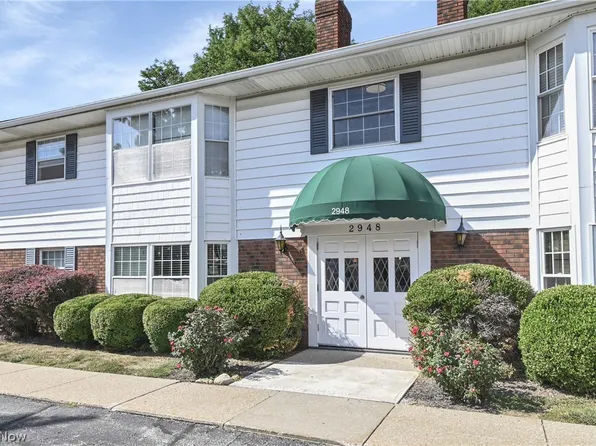 2948 Pease Dr #A204, Rocky River, OH 44116