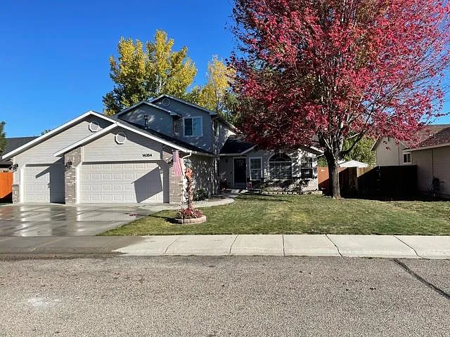 4 bed, 1889 sqft, $2,700 — Photo 1