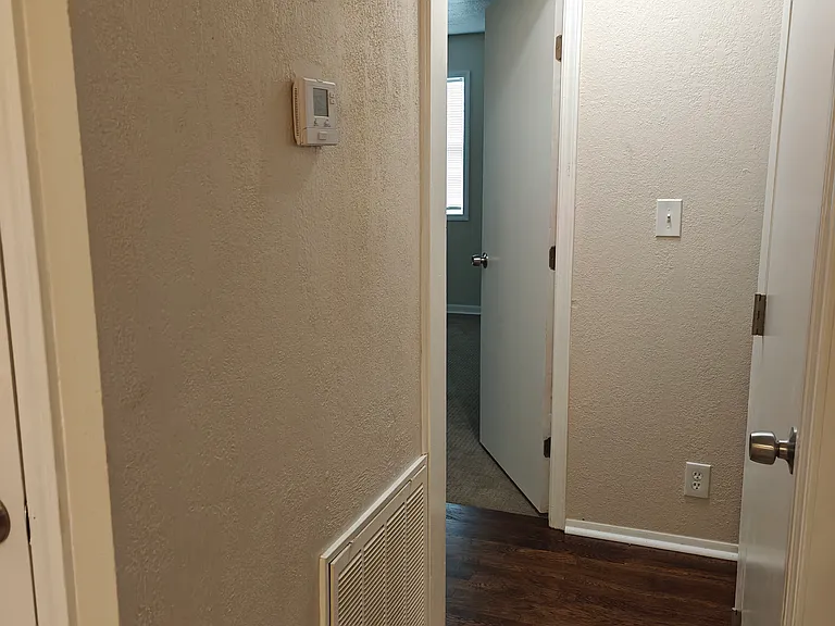 402 N Grant Ave — Photo 12