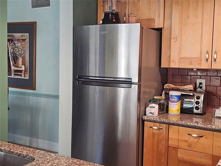 2525 W Bay Dr #A13 — Photo 10