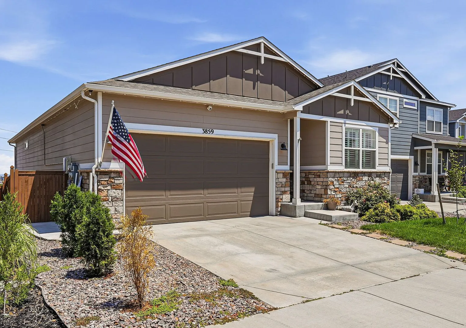 Ranch style home in Terrain, Castle Rock — Photo 2