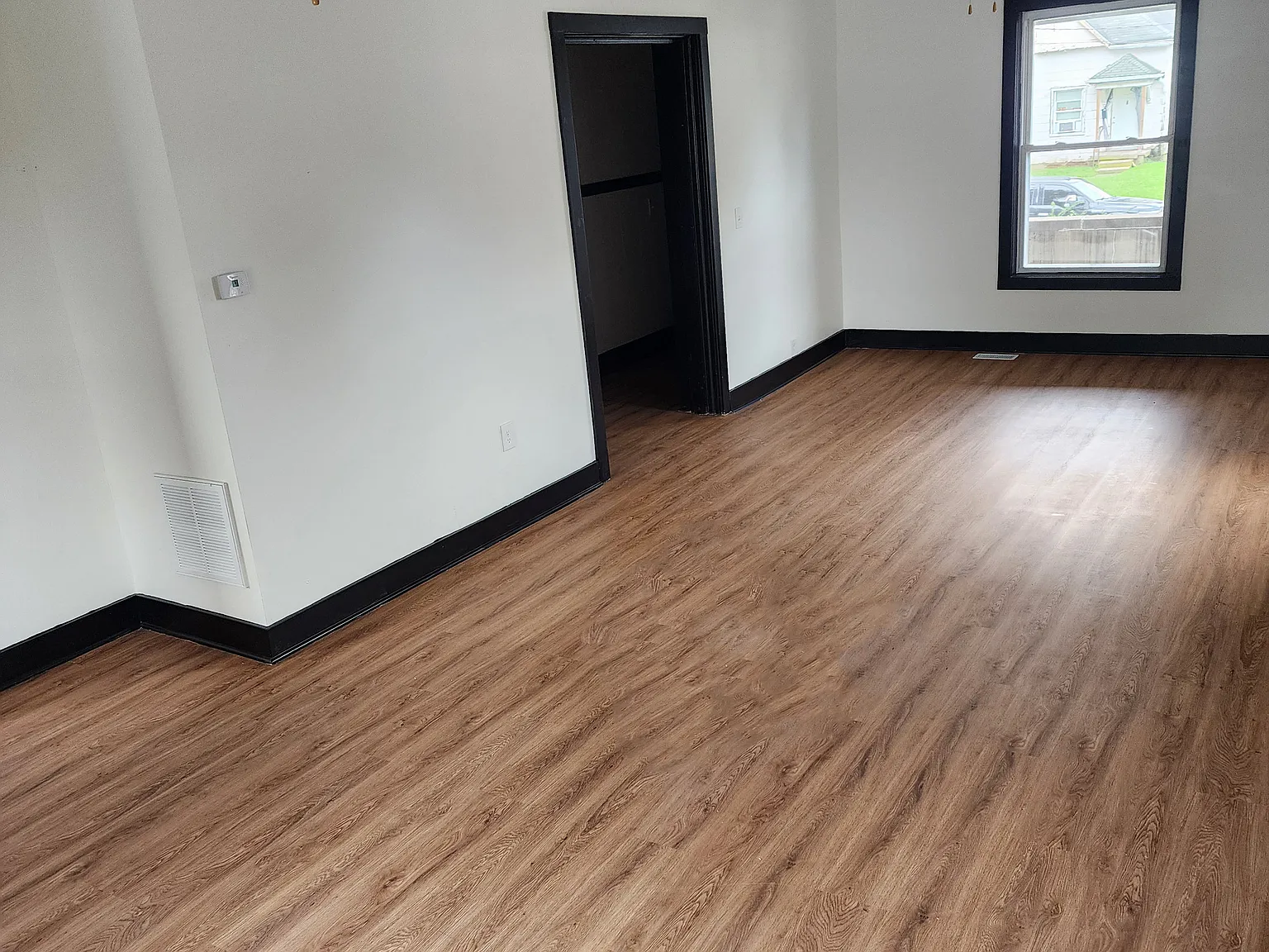 4 bed, 1920 sqft, $1,600 — Photo 4