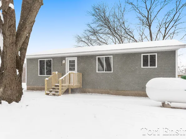 10826 Allchin Rd, Fenwick, MI 48834