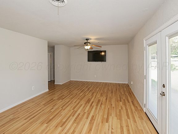 5th image of 5144 Royce Dr