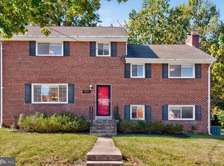 10004 Belhaven Rd, Bethesda, MD 20817