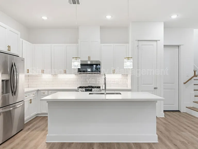 4605 Lavatera St — Photo 7