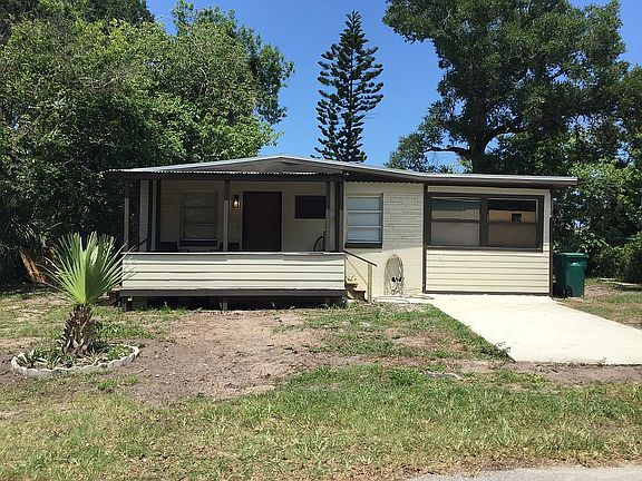4th image of 941 Oleander Ave