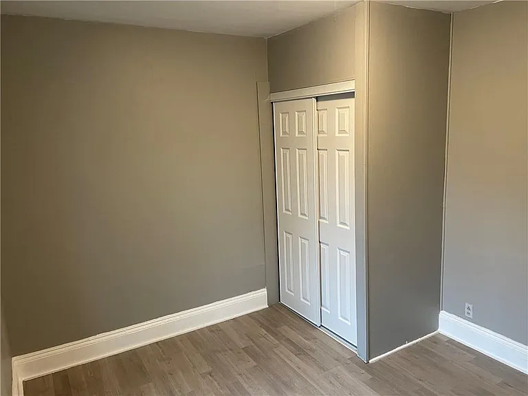 311 Linden St #1 — Photo 15