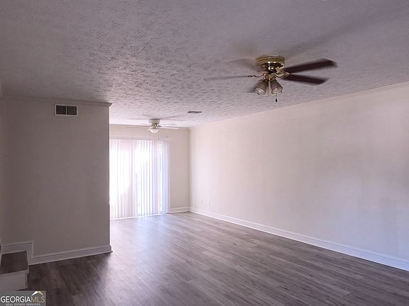 5th image of 120 Boley Dr