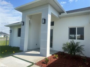 363 Portal Ave, Lehigh Acres, FL 33974