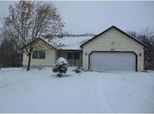 4993 City View Dr, Syracuse, NY 13215